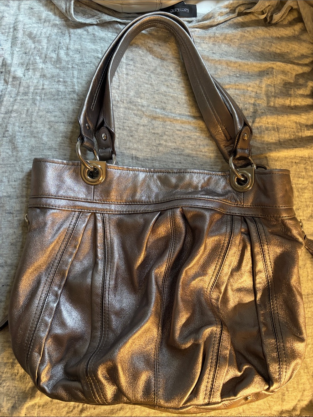 b. makowsky Metallic Silver Leather Shoulder Bag msrp $248 EUC